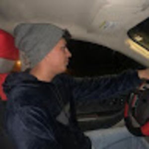 Meet your Posher, Luis gerardo